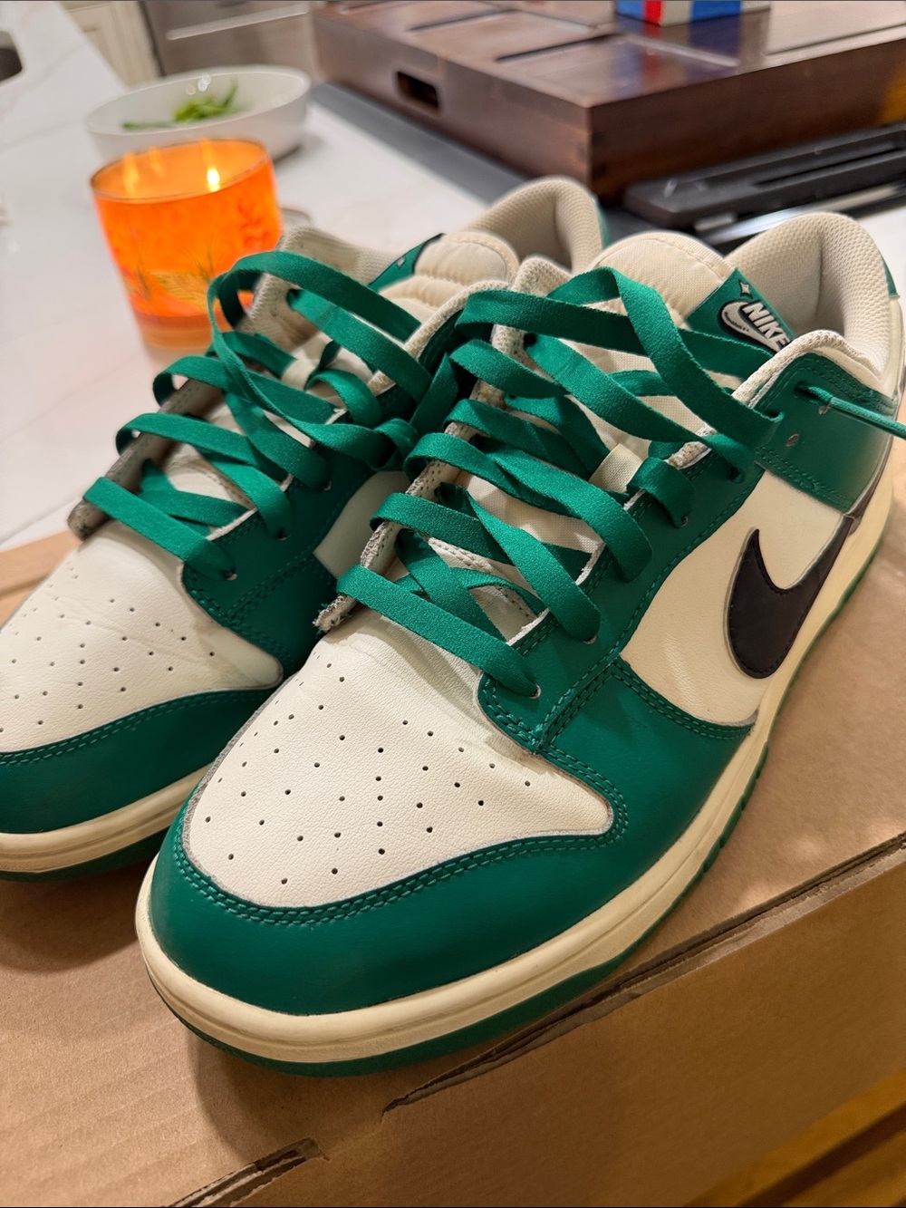 Nike Low-Top Sneakers in Green, White and Black